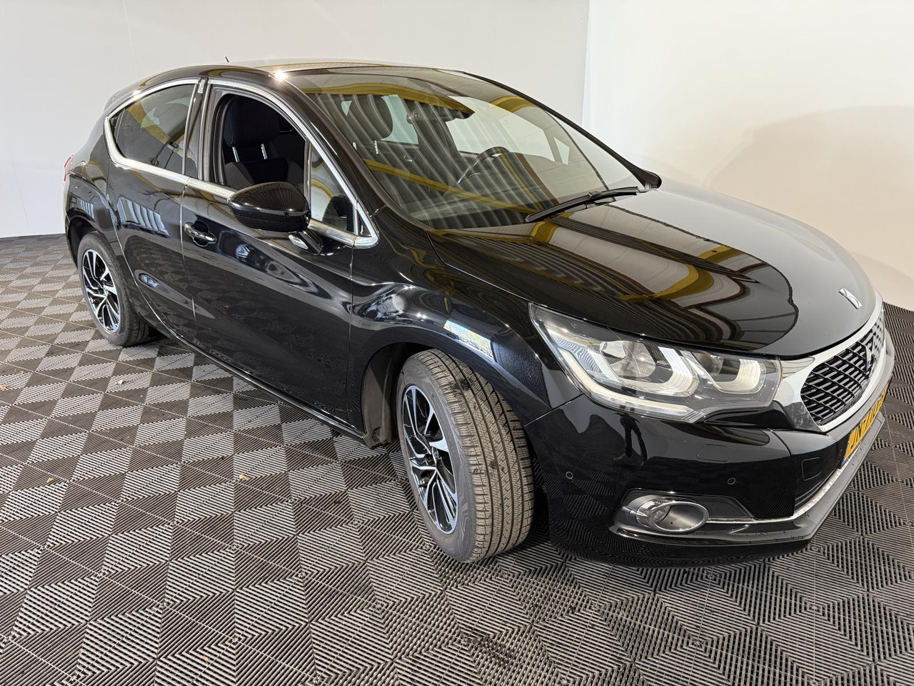 DS 4 1.2 PureTech Business JN-710-B 154.325 km - Lengvasis automobilis: foto 4 DS 4 1.2 PureTech Business JN-710-B 154.325 km - Lengvasis automobilis: foto 4