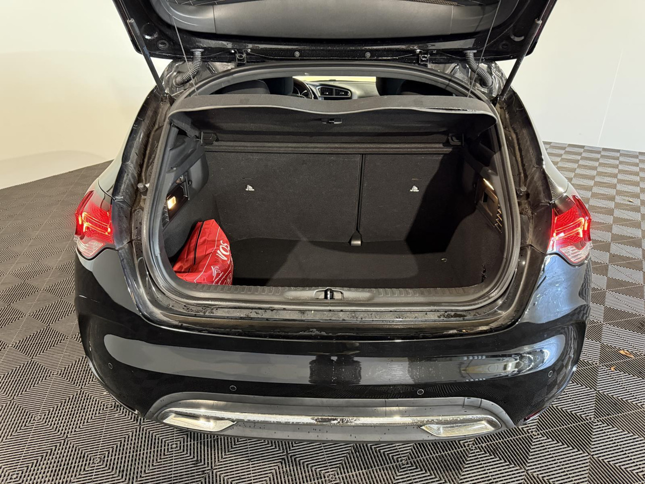 DS 4 1.2 PureTech Business JN-710-B 154.325 km - Lengvasis automobilis: foto 2 DS 4 1.2 PureTech Business JN-710-B 154.325 km - Lengvasis automobilis: foto 2