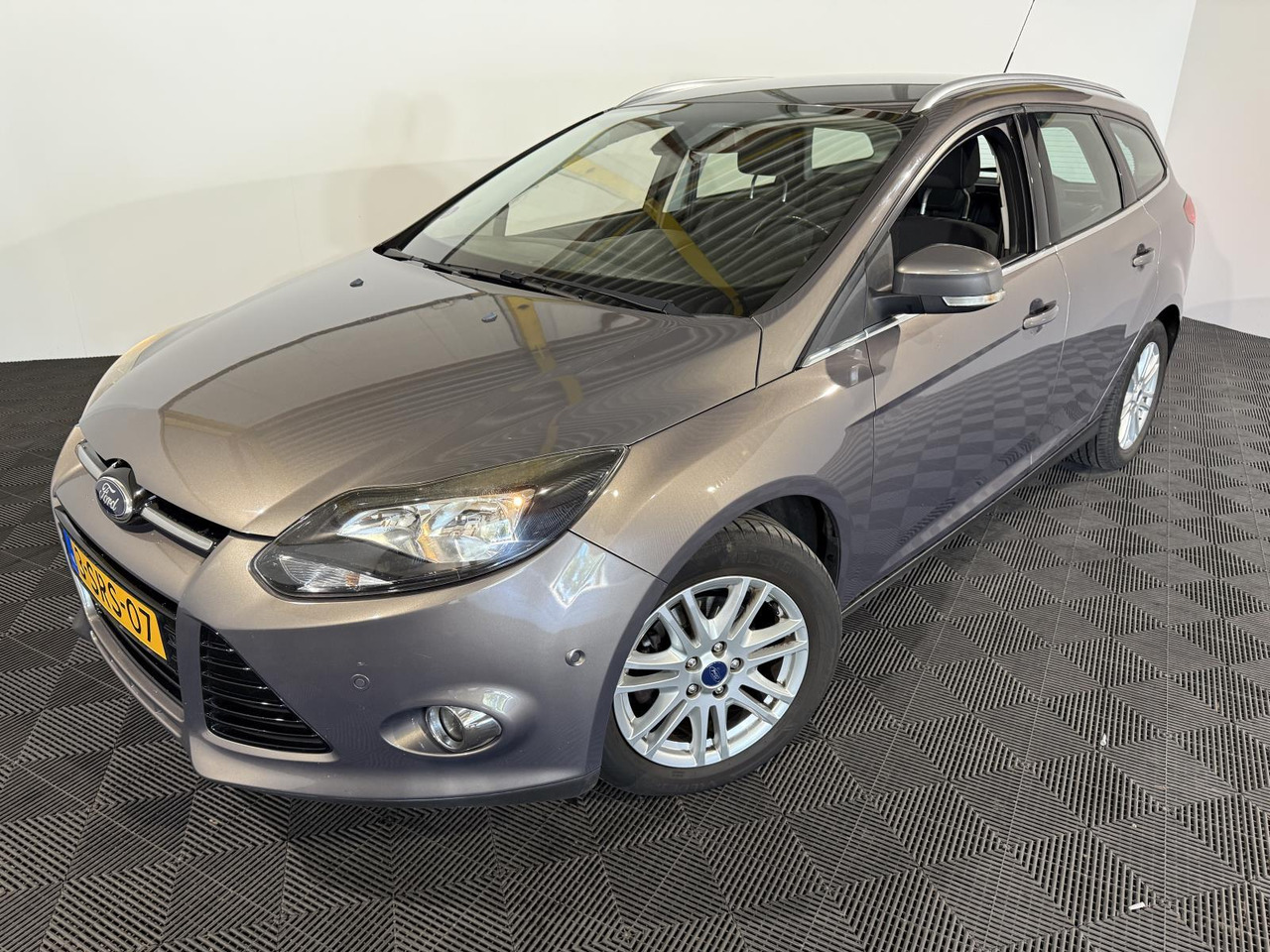 Ford | Focus Wagon | 1.0 EcoBoost Edition Plus | 2013 | 228.888 km | 3SRS07 | Logisch - Lengvasis automobilis: foto 1 Ford | Focus Wagon | 1.0 EcoBoost Edition Plus | 2013 | 228.888 km | 3SRS07 | Logisch - Lengvasis automobilis: foto 1