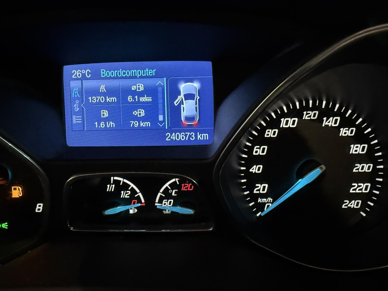 Ford | Focus Wagon | 1.0 EcoBoost Edition Plus | 2014 | 240.673 km | 4TXL50 | Logisch - Lengvasis automobilis: foto 5 Ford | Focus Wagon | 1.0 EcoBoost Edition Plus | 2014 | 240.673 km | 4TXL50 | Logisch - Lengvasis automobilis: foto 5
