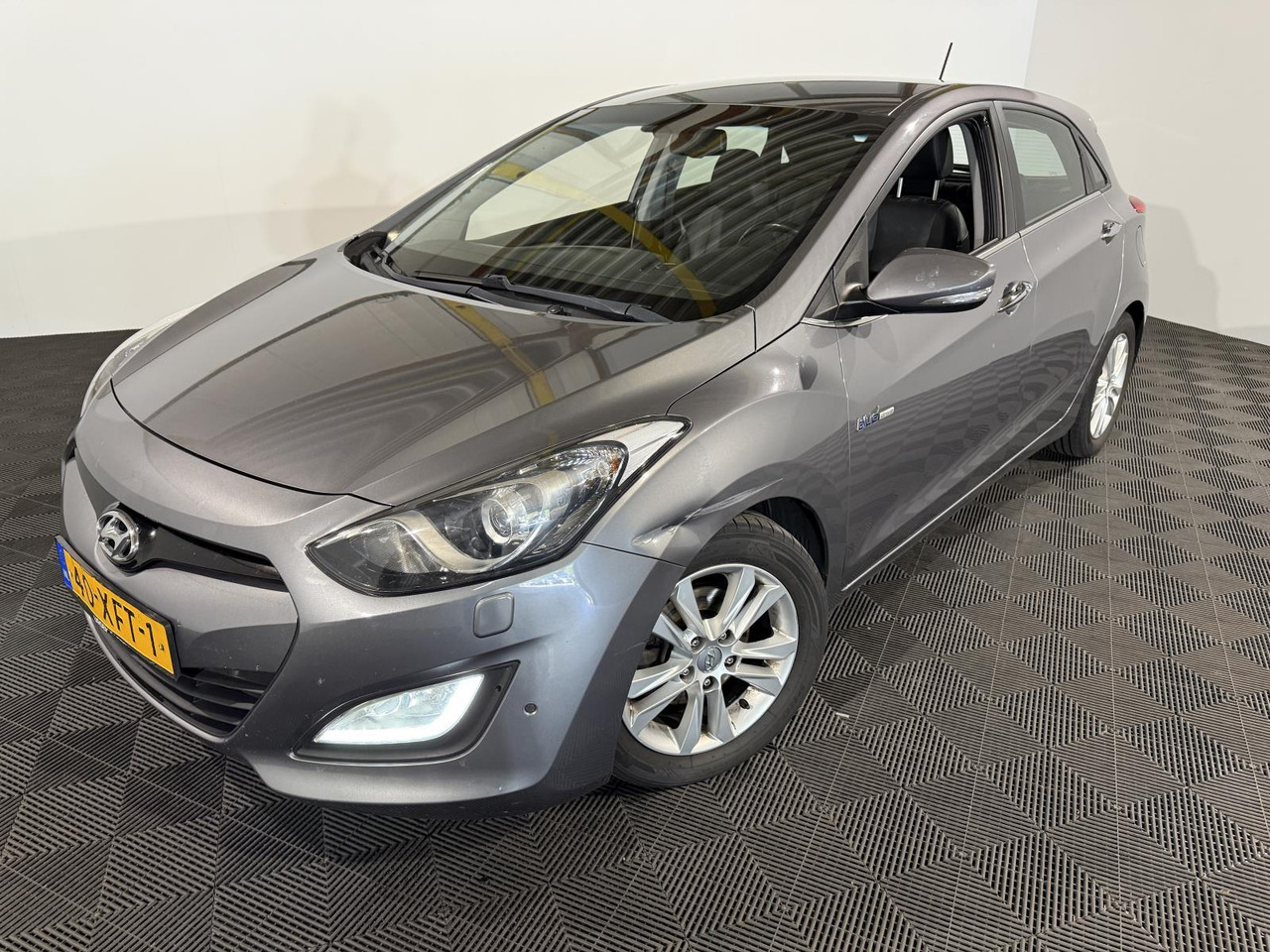 Hyundai | i30 | 1.6 GDI i-Catcher | 2012 | 287.418 km | 40XFT1 | Logisch - Hečbekas: foto 1 Hyundai | i30 | 1.6 GDI i-Catcher | 2012 | 287.418 km | 40XFT1 | Logisch - Hečbekas: foto 1