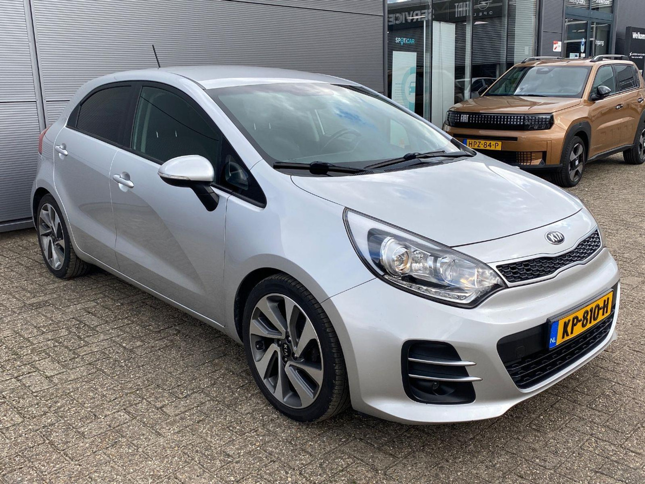 Kia Rio 1.2 CVVT ExecutiveLine | 2016 | 136.369 km | KP810H | NAP: Logisch - Hečbekas: foto 2 Kia Rio 1.2 CVVT ExecutiveLine | 2016 | 136.369 km | KP810H | NAP: Logisch - Hečbekas: foto 2