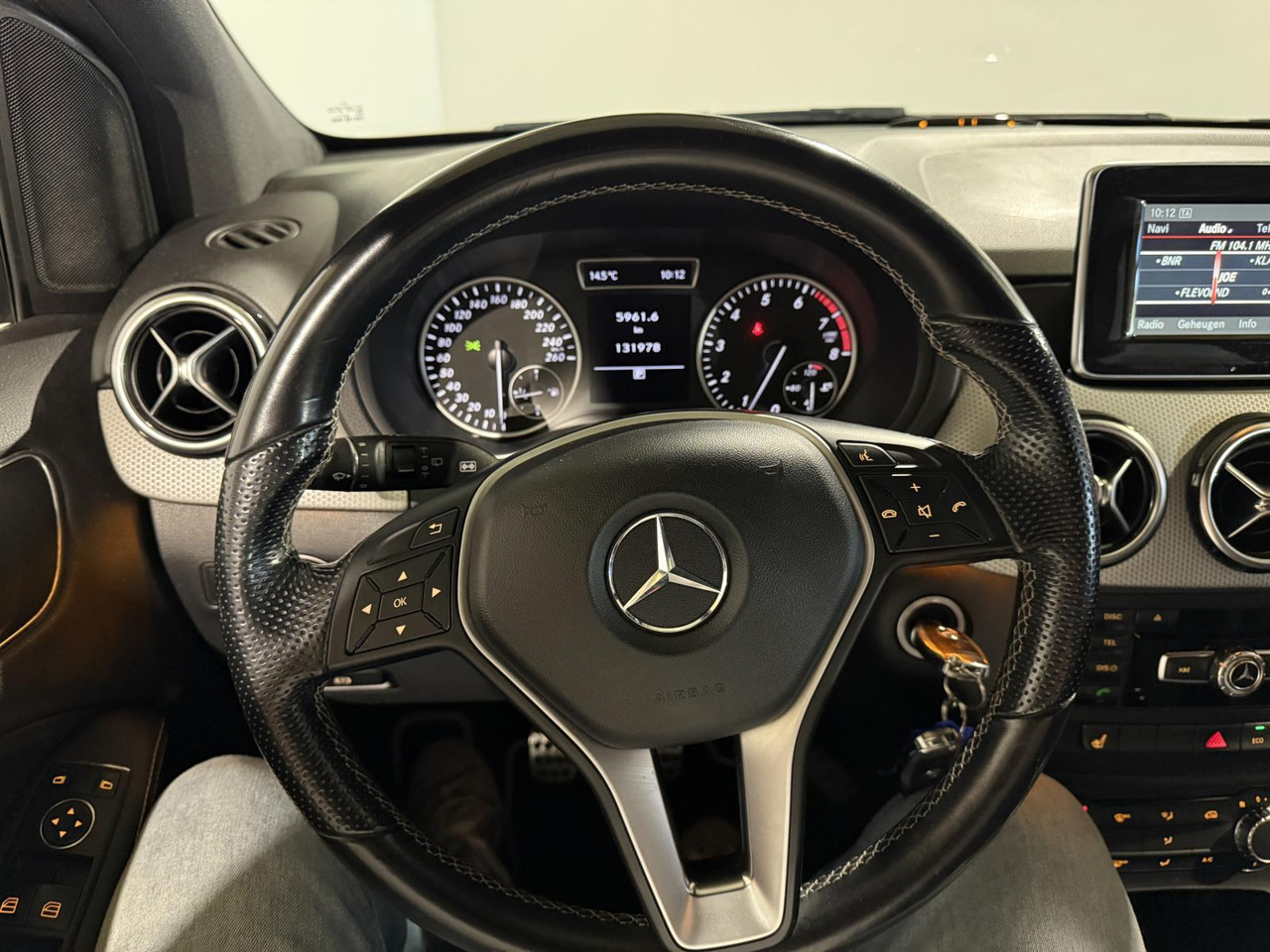 Mercedes-Benz | B-klasse | 180 Ambition | 2012 | 131.978 km | G005BR | Geen oordeel - Lengvasis automobilis: foto 5 Mercedes-Benz | B-klasse | 180 Ambition | 2012 | 131.978 km | G005BR | Geen oordeel - Lengvasis automobilis: foto 5