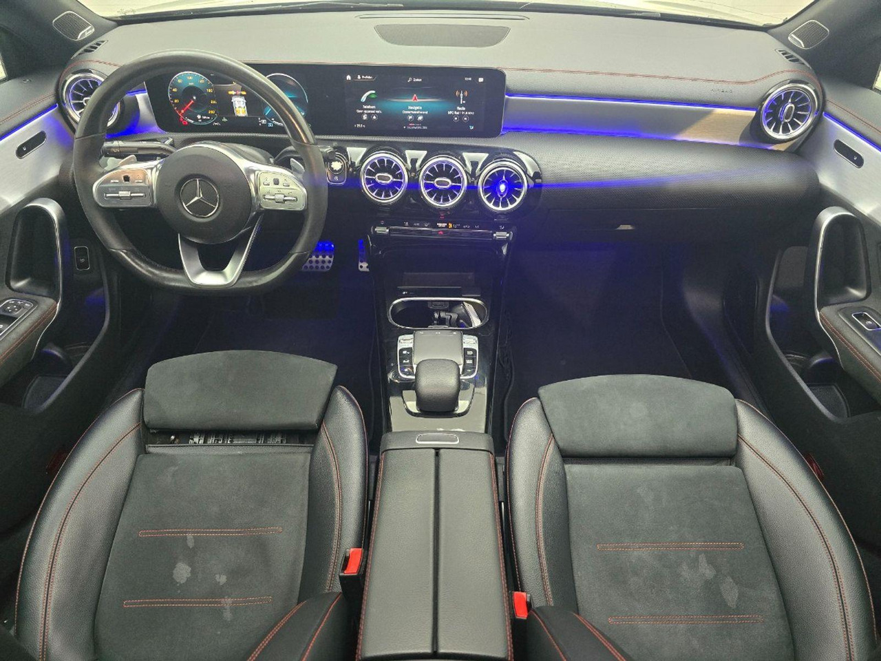 Mercedes-Benz CLA-klasse 220 Premium Plus | 2019 | 251.329 km | Automaat | H245ZH | NAP: Geen oordeel - Sedanas: foto 5 Mercedes-Benz CLA-klasse 220 Premium Plus | 2019 | 251.329 km | Automaat | H245ZH | NAP: Geen oordeel - Sedanas: foto 5
