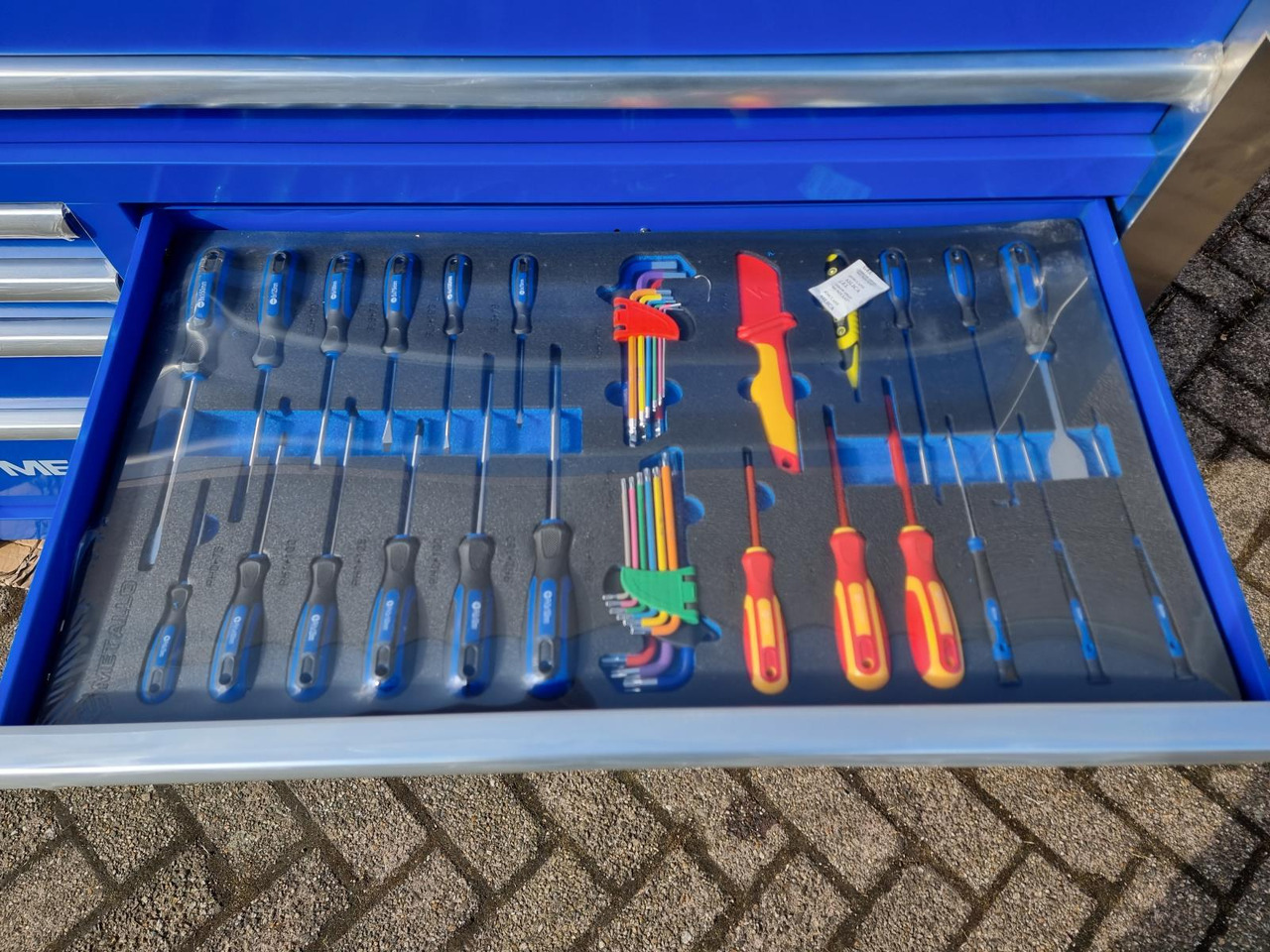 Metallo Mega Jumbo Gereedschapskist - Nieuw, 11 lades waarvan 9 gevuld met gereedschap - Garažo įranga: foto 5 Metallo Mega Jumbo Gereedschapskist - Nieuw, 11 lades waarvan 9 gevuld met gereedschap - Garažo įranga: foto 5