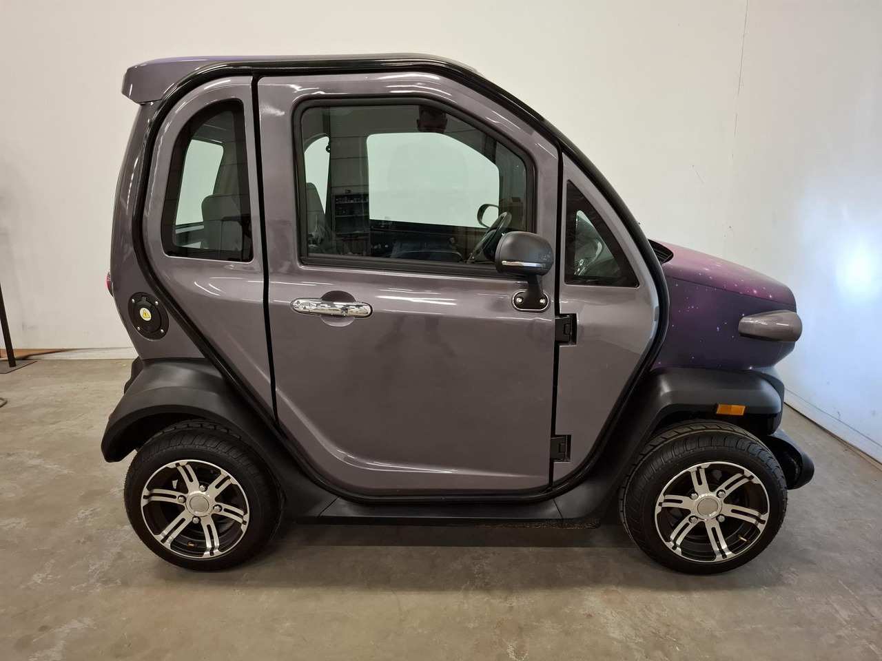 Motion Mate 45kmh Electric Citycar 1000022 - Keturratis: foto 5 Motion Mate 45kmh Electric Citycar 1000022 - Keturratis: foto 5