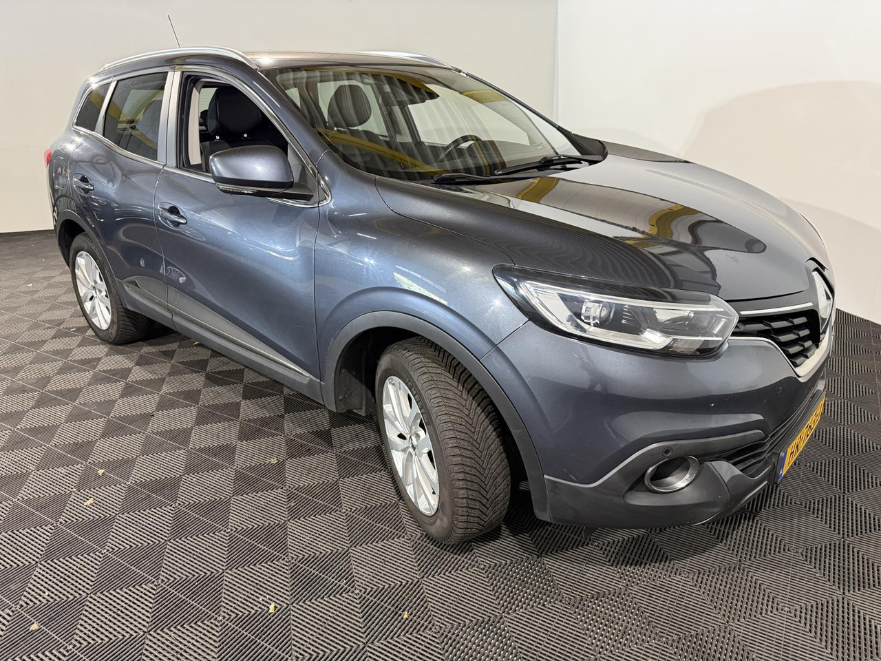 Renault | Kadjar | 1.2 TCe Intens | 2015 | 187.621 km | HR763J | Logisch - Visureigis: foto 5 Renault | Kadjar | 1.2 TCe Intens | 2015 | 187.621 km | HR763J | Logisch - Visureigis: foto 5