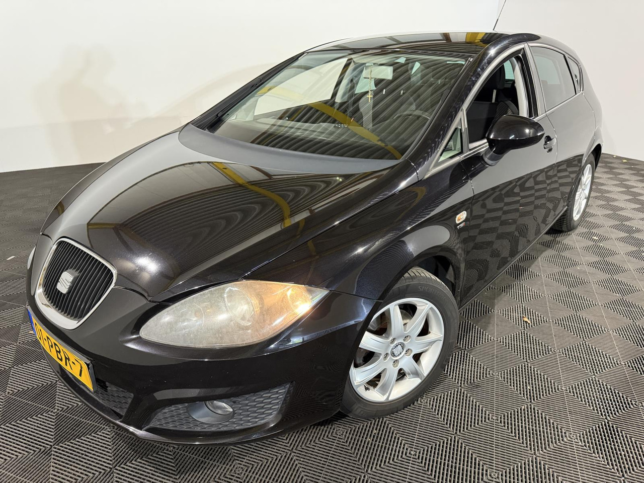 SEAT | Leon | 1.2 TSI Good Stuff | 2011 | 180.589 km | 01PBR7 | Logisch - Hečbekas: foto 1 SEAT | Leon | 1.2 TSI Good Stuff | 2011 | 180.589 km | 01PBR7 | Logisch - Hečbekas: foto 1