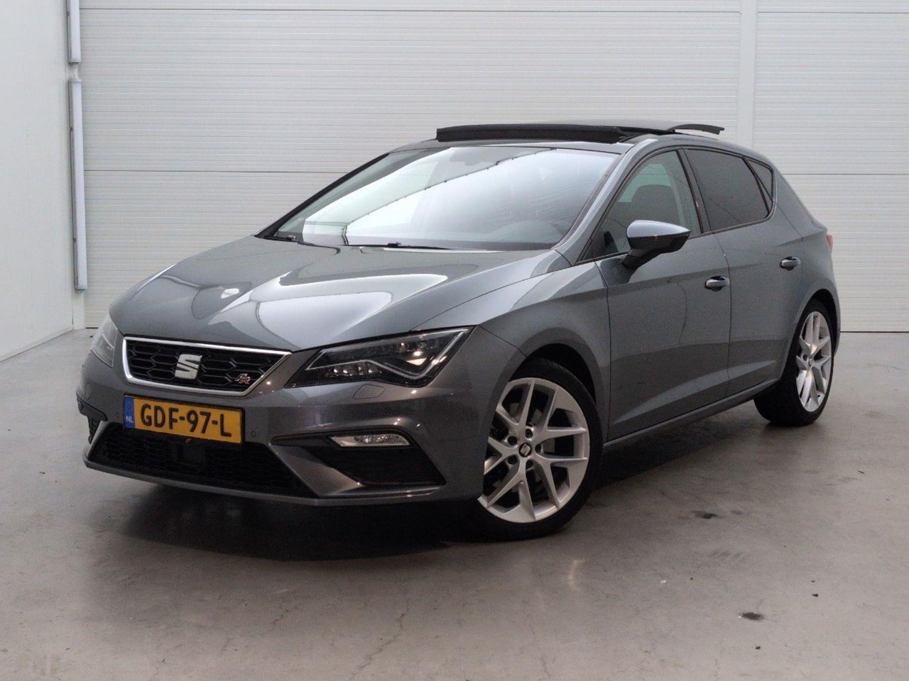 SEAT Leon 1.8 TSI FR Business Intense | 2018 | 158.529 km | Automaat | GDF97L | NAP: Geen oordeel - Hečbekas: foto 1 SEAT Leon 1.8 TSI FR Business Intense | 2018 | 158.529 km | Automaat | GDF97L | NAP: Geen oordeel - Hečbekas: foto 1