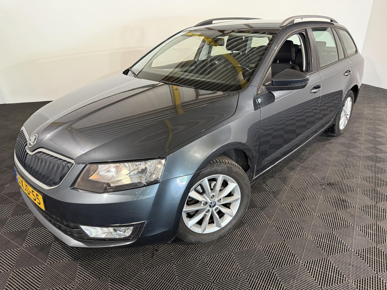 Skoda Octavia Combi 1.2 TSI Greentech Ambition Businessline | 2014 | 209.293 km | 3-XJD-55 - Lengvasis automobilis: foto 1 Skoda Octavia Combi 1.2 TSI Greentech Ambition Businessline | 2014 | 209.293 km | 3-XJD-55 - Lengvasis automobilis: foto 1