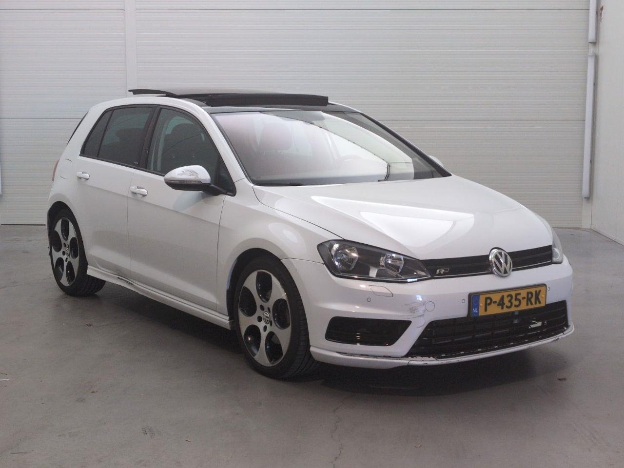 Volkswagen Golf 1.4 TSI Connected Series | 2017 | 114.917 km | Automaat | P435RK | NAP: Geen oordeel - Hečbekas: foto 2 Volkswagen Golf 1.4 TSI Connected Series | 2017 | 114.917 km | Automaat | P435RK | NAP: Geen oordeel - Hečbekas: foto 2