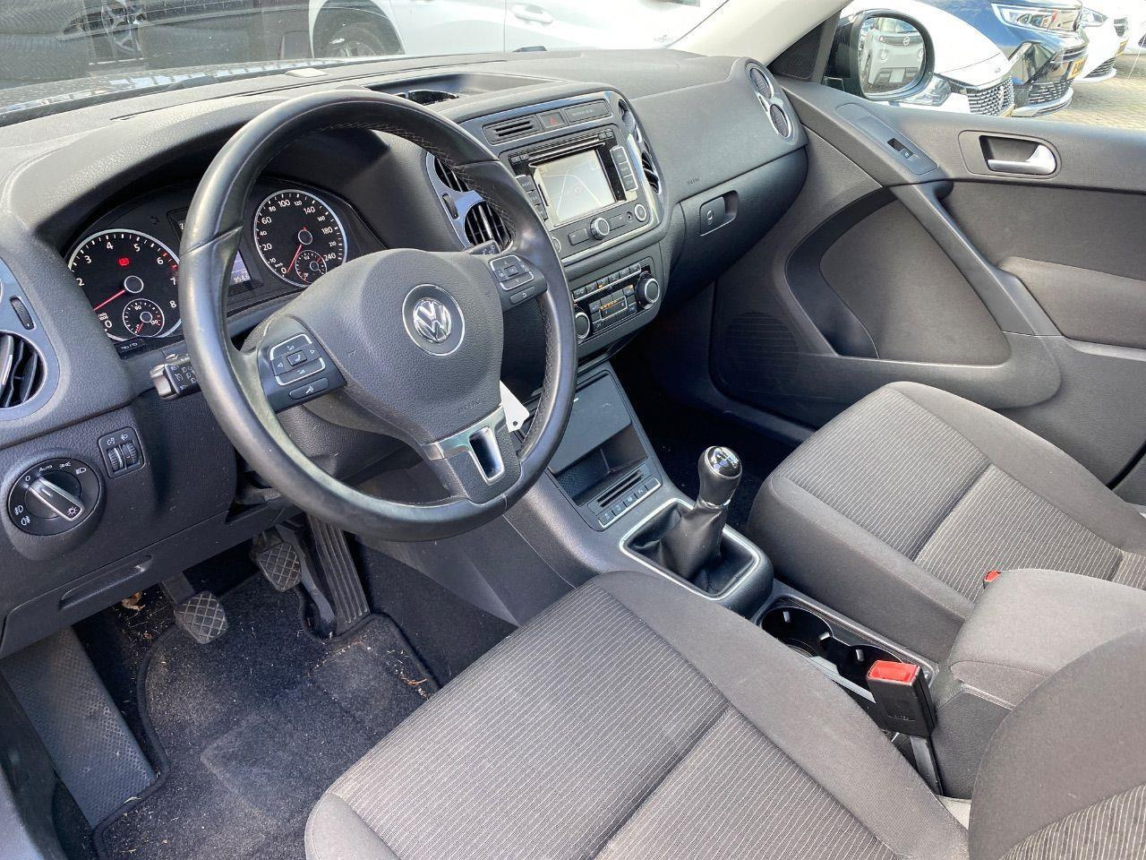 Volkswagen Tiguan 1.4 TSI Comfort&Design Edition | 2014 | 82.628 km | 8TFG89 | NAP: Logisch - Visureigis: foto 5 Volkswagen Tiguan 1.4 TSI Comfort&Design Edition | 2014 | 82.628 km | 8TFG89 | NAP: Logisch - Visureigis: foto 5