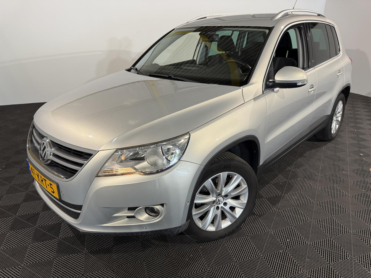 Volkswagen | Tiguan | 1.4 TSI Sport&Style | 2010 | 247.657 km | 41KRT5 | Logisch - Visureigis: foto 1 Volkswagen | Tiguan | 1.4 TSI Sport&Style | 2010 | 247.657 km | 41KRT5 | Logisch - Visureigis: foto 1