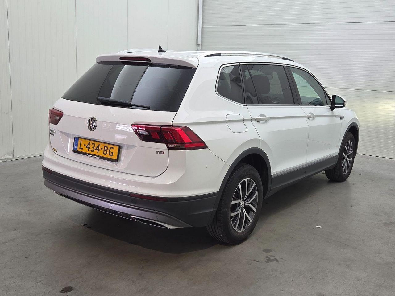 Volkswagen Tiguan Allspace 1.4 TSI Comfortline 7p. | 2018 | 61.180 km | L434BG | NAP: Geen oordeel - Visureigis: foto 4 Volkswagen Tiguan Allspace 1.4 TSI Comfortline 7p. | 2018 | 61.180 km | L434BG | NAP: Geen oordeel - Visureigis: foto 4
