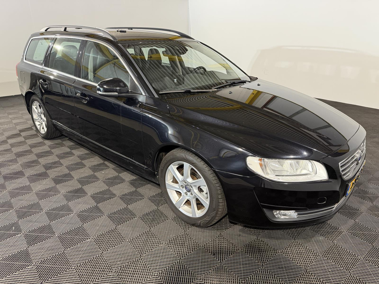 Volvo | V70 | 1.6 D2 Nordic+ | 2014 | 234.121 km | 1XBG53 | Logisch - Lengvasis automobilis: foto 3 Volvo | V70 | 1.6 D2 Nordic+ | 2014 | 234.121 km | 1XBG53 | Logisch - Lengvasis automobilis: foto 3
