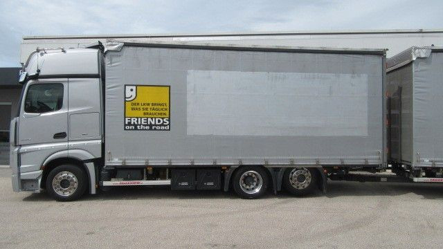 Mercedes-Benz Actros 5 2545LL inkl. Anhänger Voll. 115qm, - Tentinis sunkvežimis: foto 4 Mercedes-Benz Actros 5 2545LL inkl. Anhänger Voll. 115qm, - Tentinis sunkvežimis: foto 4