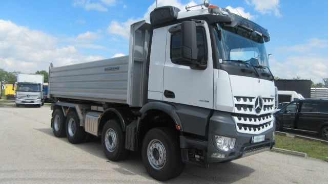 Mercedes-Benz Arocs 4148 8x4 Meiller 2-Seitenkipper - Savivartis sunkvežimis: foto 3 Mercedes-Benz Arocs 4148 8x4 Meiller 2-Seitenkipper - Savivartis sunkvežimis: foto 3