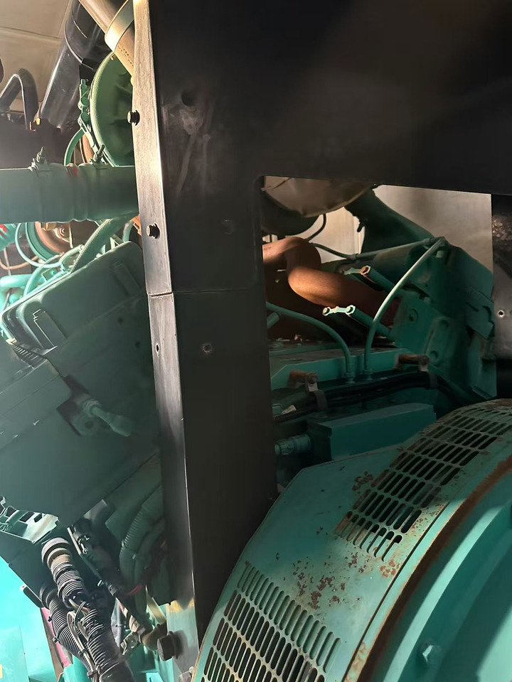 CUMMINS QSK60-G4 - Elektrinis generatorius: foto 2 CUMMINS QSK60-G4 - Elektrinis generatorius: foto 2