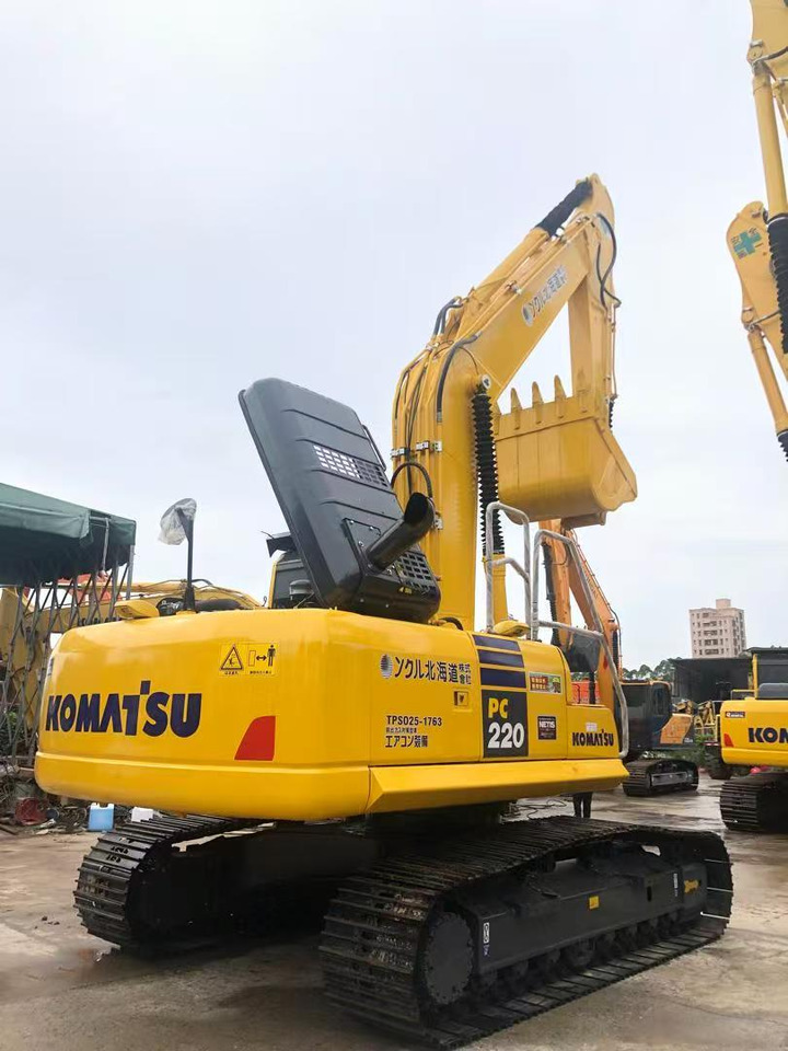 KOMATSU PC220 - Vikšrinis ekskavatorius: foto 4 KOMATSU PC220 - Vikšrinis ekskavatorius: foto 4