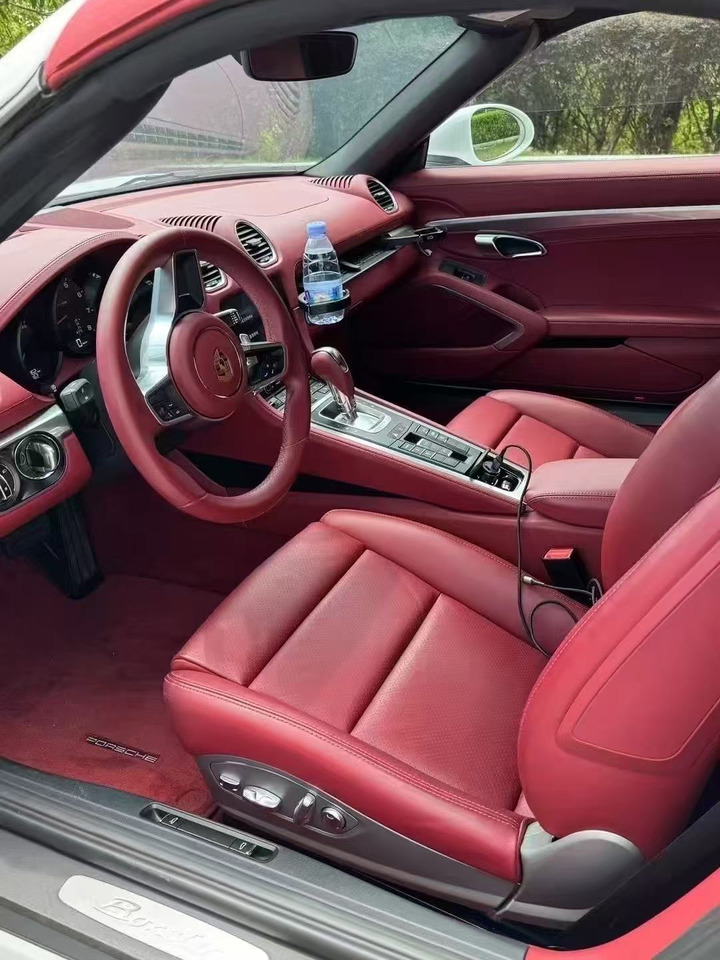 PORSCHE 718 BOXSTER - Lengvasis automobilis: foto 2 PORSCHE 718 BOXSTER - Lengvasis automobilis: foto 2