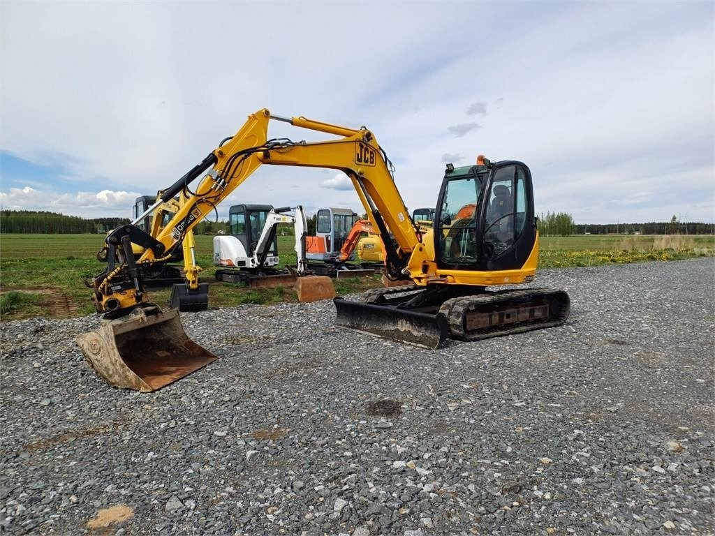 JCB 8080 Engconin pyörittäjällä - Mini ekskavatorius: foto 1 JCB 8080 Engconin pyörittäjällä - Mini ekskavatorius: foto 1