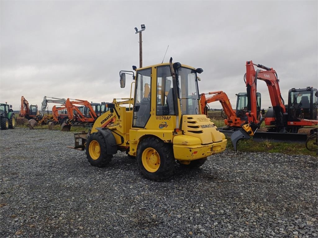 Komatsu WB70A Pyöräkuormaaja - Ratinis krautuvas: foto 3 Komatsu WB70A Pyöräkuormaaja - Ratinis krautuvas: foto 3