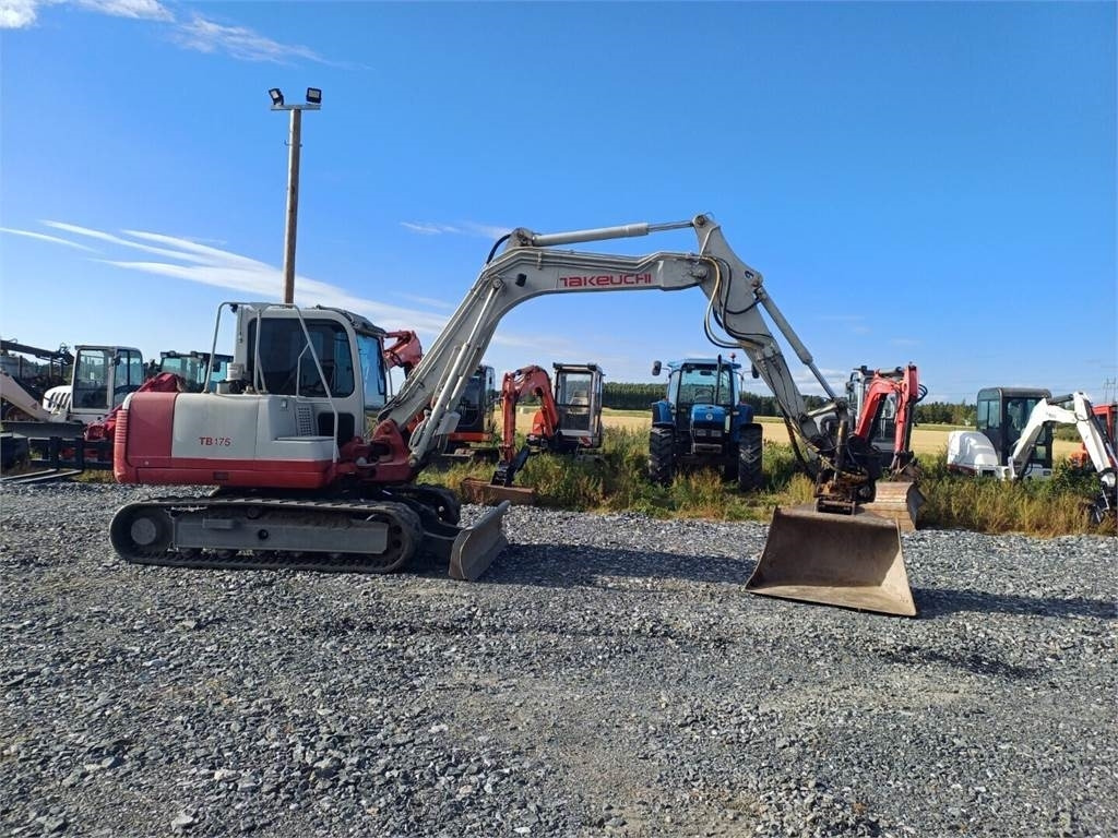Takeuchi Tb175 Engconilla - Mini ekskavatorius: foto 5 Takeuchi Tb175 Engconilla - Mini ekskavatorius: foto 5