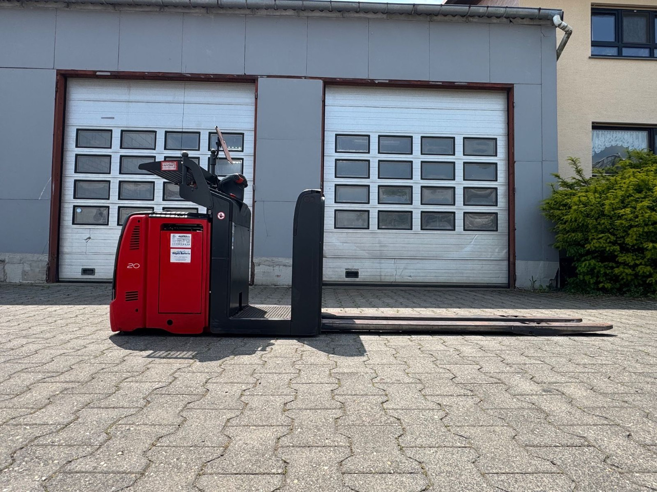 Linde N20VI Elektro-Niederhubwagen | Initialhub - Užsakytų prekių krautuvas: foto 5 Linde N20VI Elektro-Niederhubwagen | Initialhub - Užsakytų prekių krautuvas: foto 5