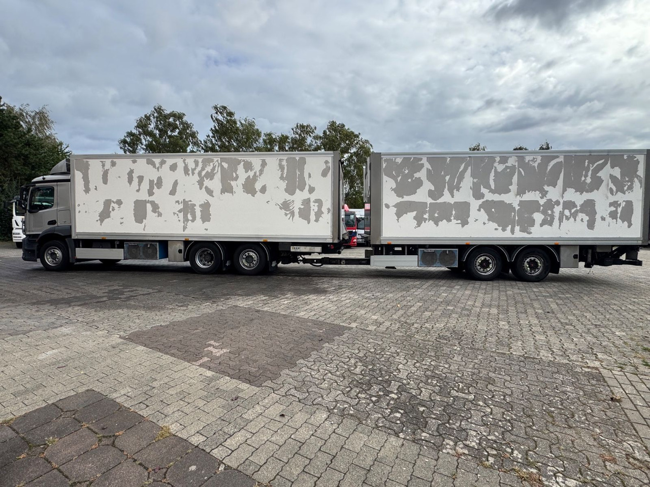 Mercedes-Benz Antos 2540/2xLBW/Kühlung-Defekt/5instock - Refrižeratorius sunkvežimis: foto 4 Mercedes-Benz Antos 2540/2xLBW/Kühlung-Defekt/5instock - Refrižeratorius sunkvežimis: foto 4