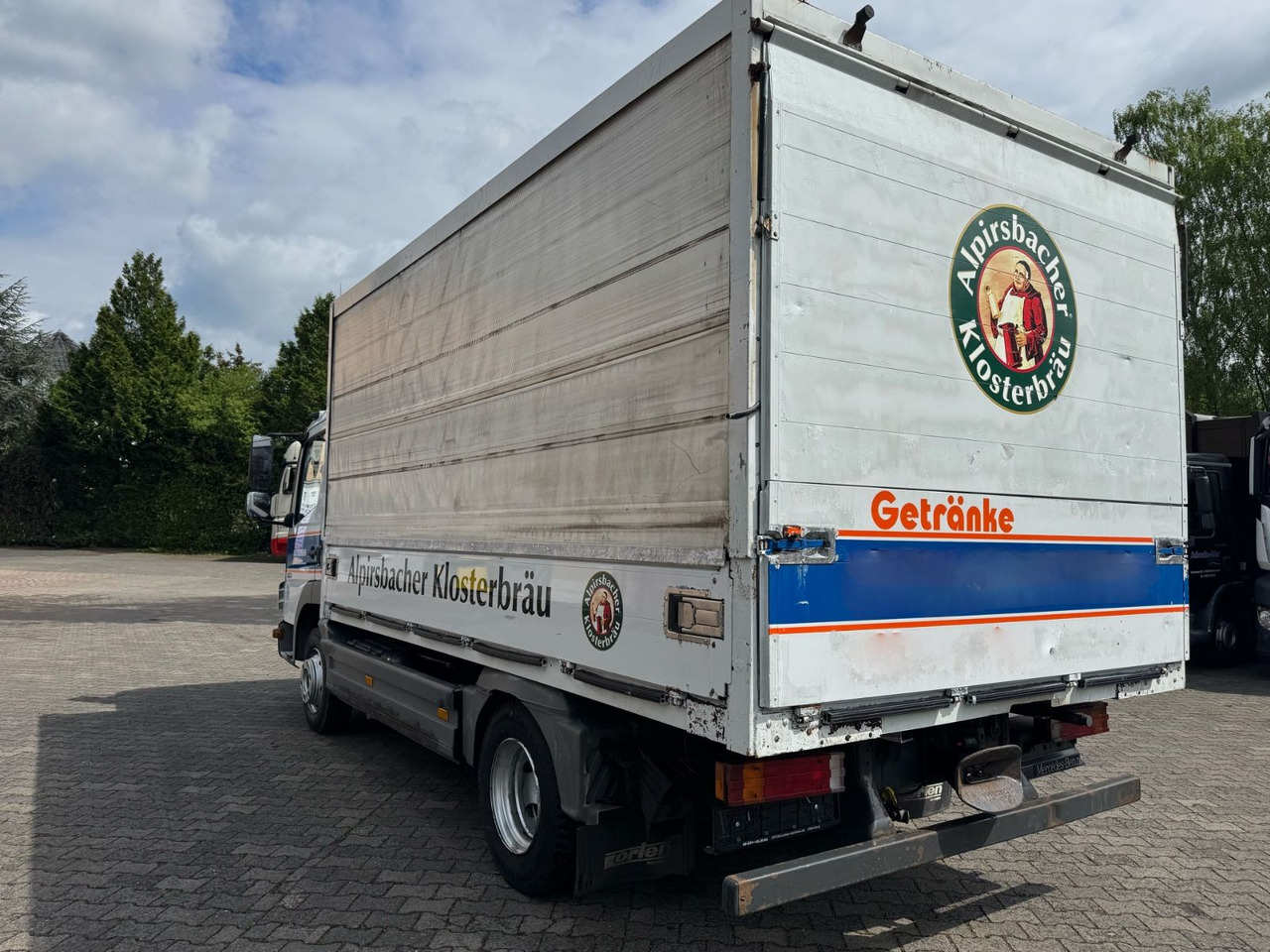 Mercedes-Benz Atego 818/Roll-Plane/Tüv-Neu/1xAHK-Maul/ - Gėrimų tiekimo sunkvežimis: foto 4 Mercedes-Benz Atego 818/Roll-Plane/Tüv-Neu/1xAHK-Maul/ - Gėrimų tiekimo sunkvežimis: foto 4