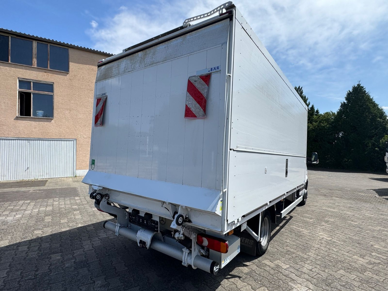 Mercedes-Benz Sprinter 514/LBW/KLIMA/aus.1Hand/GT-Zertifikat - Gėrimų tiekimo sunkvežimis: foto 4 Mercedes-Benz Sprinter 514/LBW/KLIMA/aus.1Hand/GT-Zertifikat - Gėrimų tiekimo sunkvežimis: foto 4