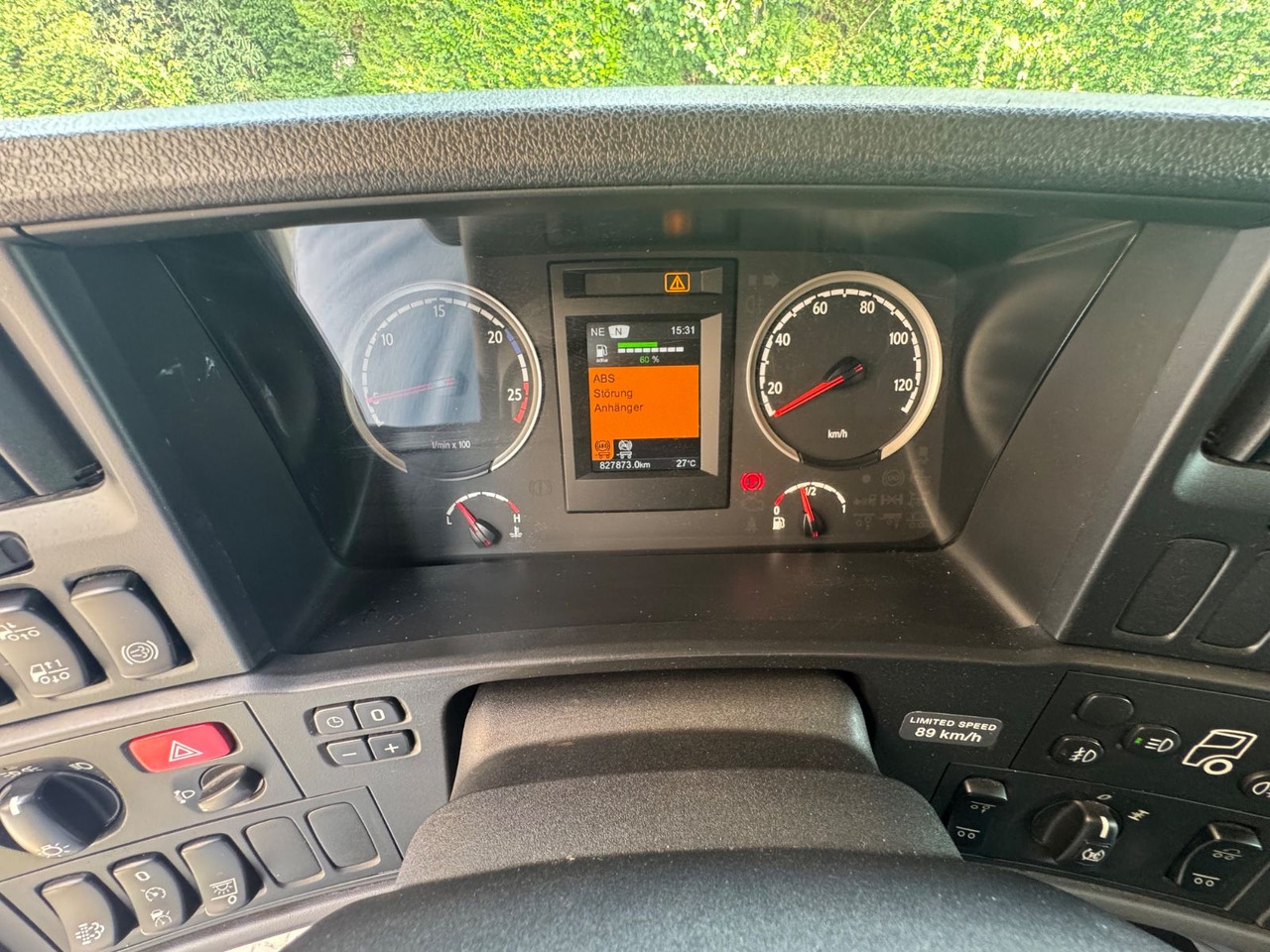Scania R450/Kupplungspedal/6x2/2xBett/Top-Zustand! - Tentinis sunkvežimis: foto 5 Scania R450/Kupplungspedal/6x2/2xBett/Top-Zustand! - Tentinis sunkvežimis: foto 5