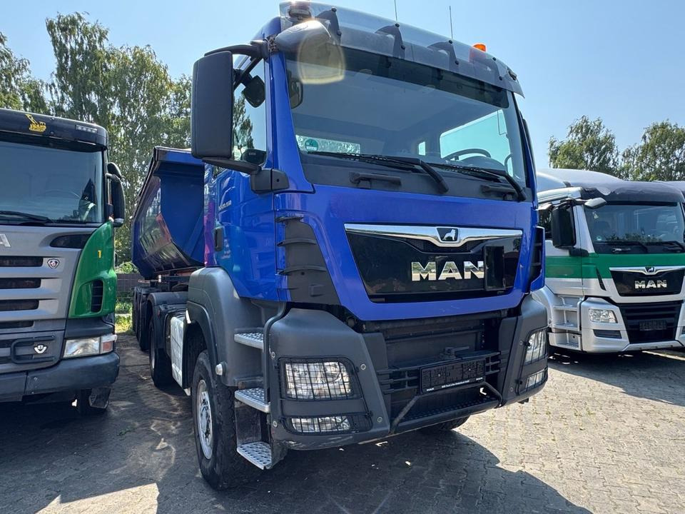 MAN 18.460 TGS/B-B/Kipp/4X4/klp.Zug/TOP-ZUSTAND - Vilkikas, Savivartis puspriekabė: foto 2 MAN 18.460 TGS/B-B/Kipp/4X4/klp.Zug/TOP-ZUSTAND - Vilkikas, Savivartis puspriekabė: foto 2