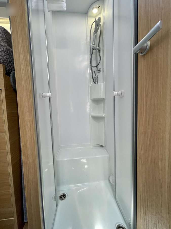 ADRIA Matrix 650 SL lizingą ADRIA Matrix 650 SL: foto 15