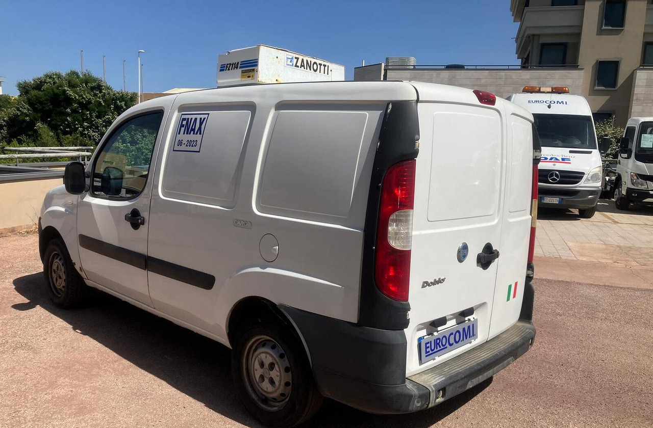 DOBLO' CON COIBENTAZIONE E GRUPPO FRIGO - Furgonas šaldytuvas: foto 2 DOBLO' CON COIBENTAZIONE E GRUPPO FRIGO - Furgonas šaldytuvas: foto 2