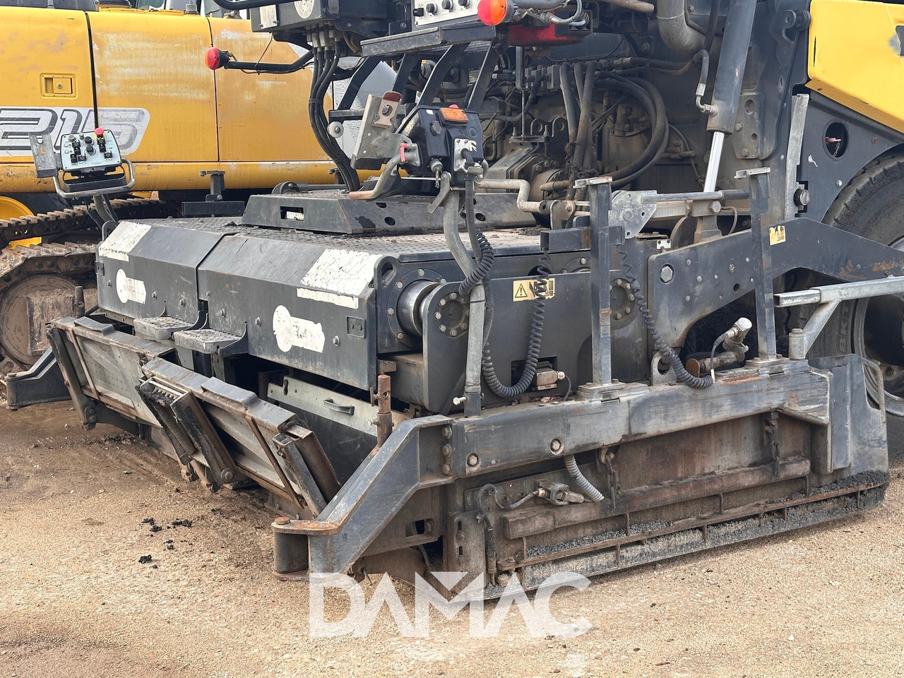 BOMAG BF600 P-2 - Asfalto klotuvas: foto 5 BOMAG BF600 P-2 - Asfalto klotuvas: foto 5