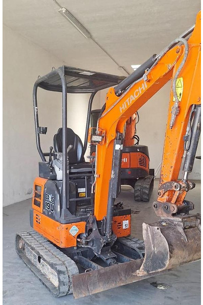 Hitachi ZX19U - Mini ekskavatorius: foto 1 Hitachi ZX19U - Mini ekskavatorius: foto 1