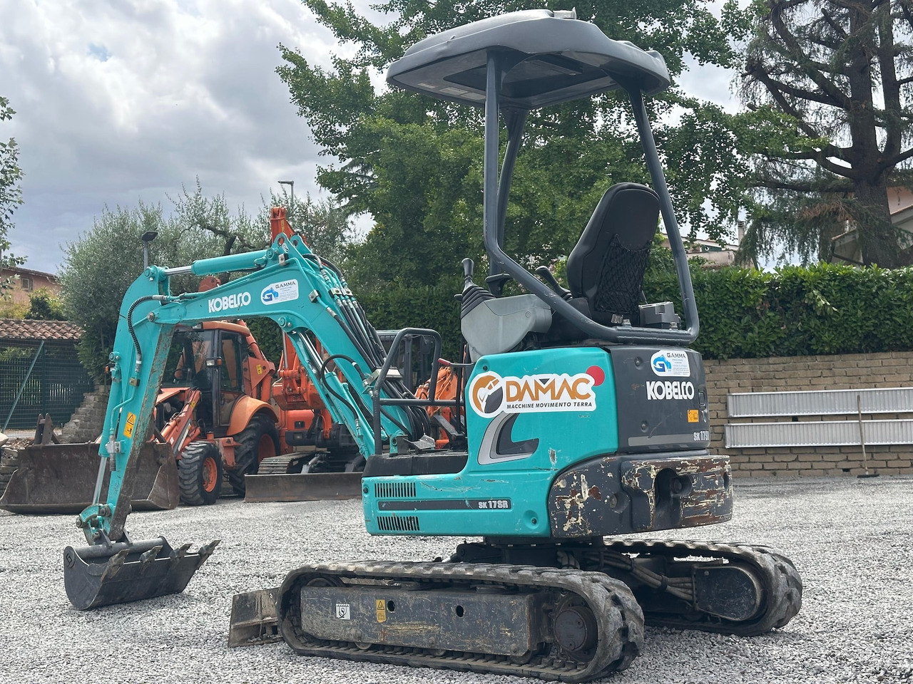 KOBELCO SK17SR-3E - Mini ekskavatorius: foto 3 KOBELCO SK17SR-3E - Mini ekskavatorius: foto 3