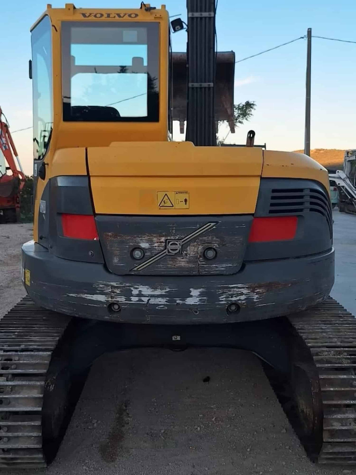 VOLVO ECR88 PLUS - Mini ekskavatorius: foto 3 VOLVO ECR88 PLUS - Mini ekskavatorius: foto 3