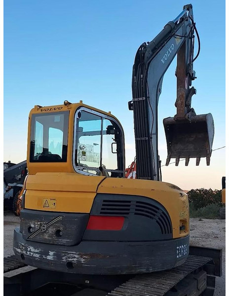 Volvo ECR88PLUS - Mini ekskavatorius: foto 4 Volvo ECR88PLUS - Mini ekskavatorius: foto 4