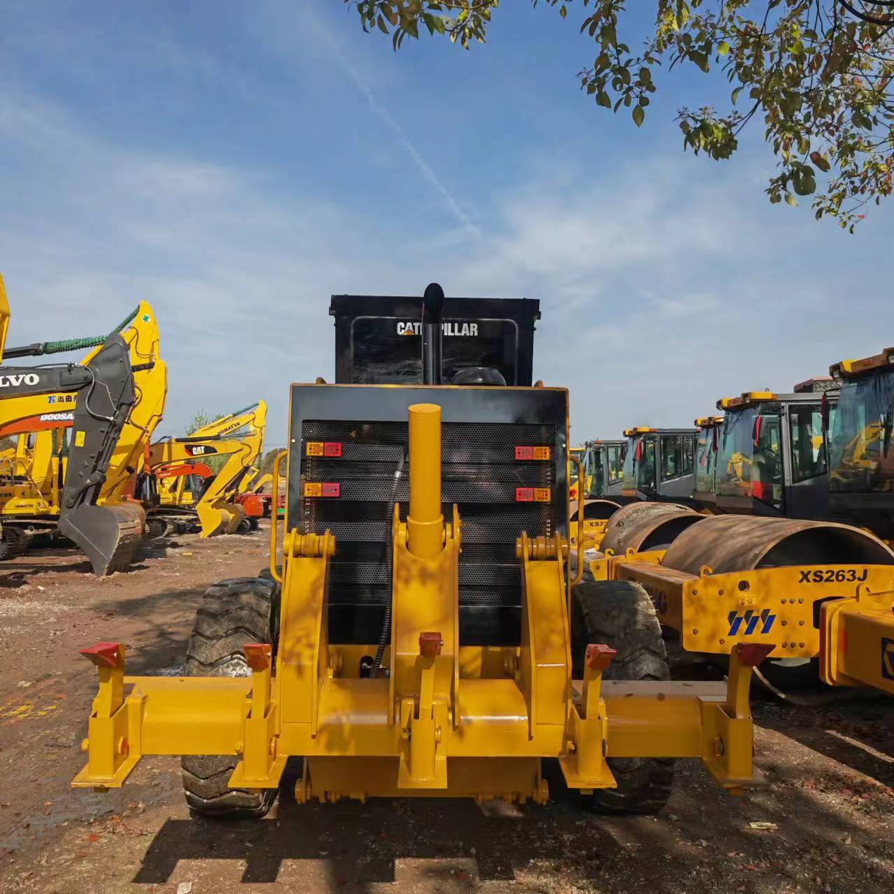 CATERPILLAR 140H - Greideris: foto 1 CATERPILLAR 140H - Greideris: foto 1