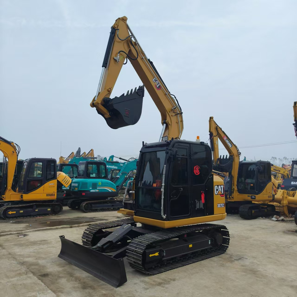 CATERPILLAR 307E2 - Vikšrinis ekskavatorius: foto 3 CATERPILLAR 307E2 - Vikšrinis ekskavatorius: foto 3