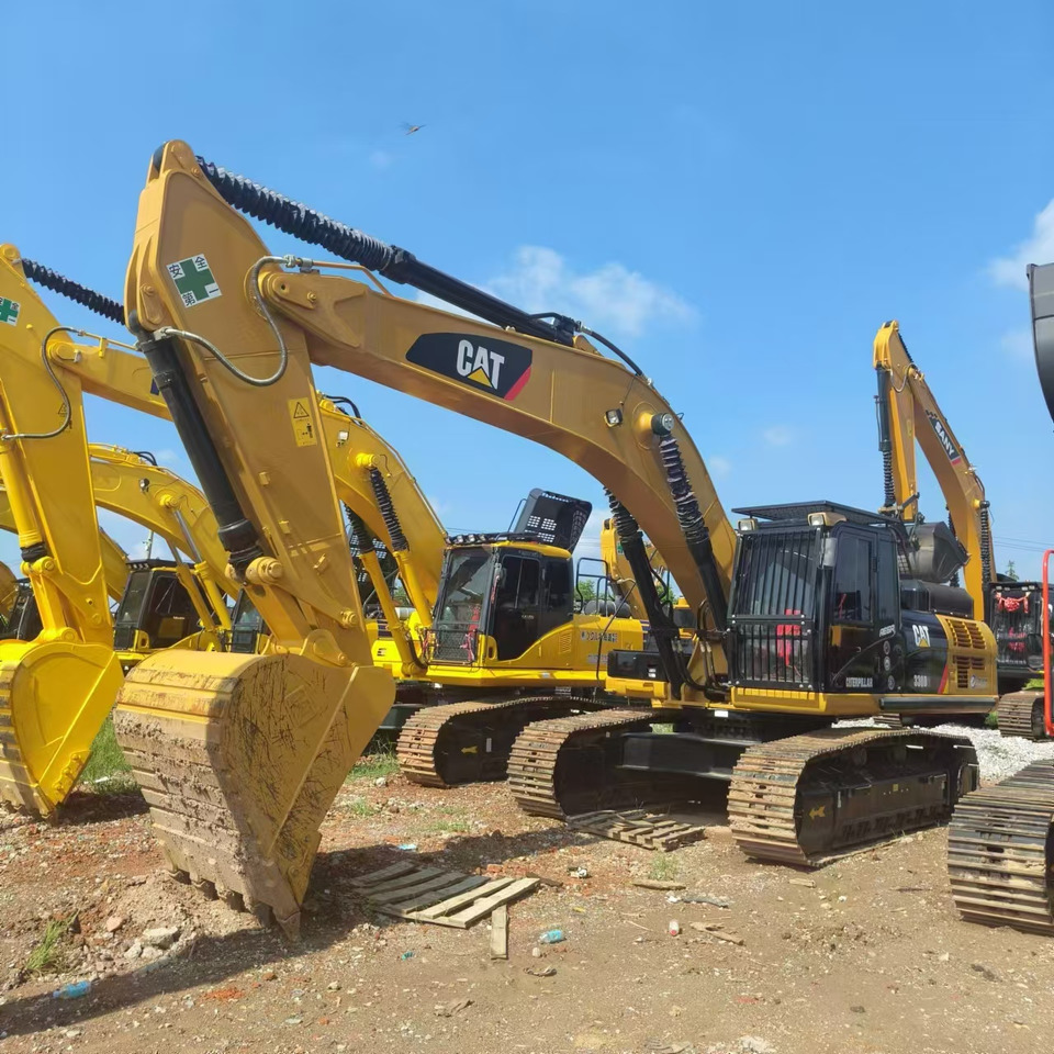 CATERPILLAR 330D2 - Vikšrinis ekskavatorius: foto 1 CATERPILLAR 330D2 - Vikšrinis ekskavatorius: foto 1