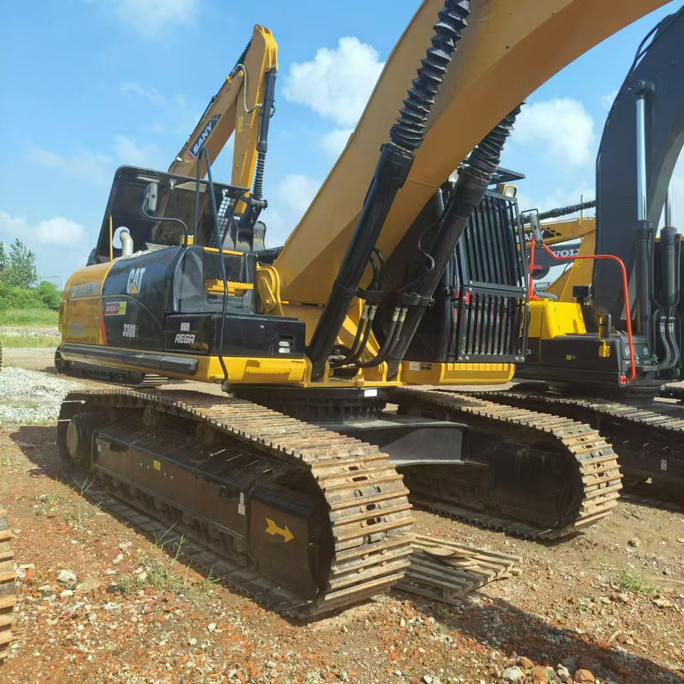 CATERPILLAR 330D2 - Vikšrinis ekskavatorius: foto 3 CATERPILLAR 330D2 - Vikšrinis ekskavatorius: foto 3