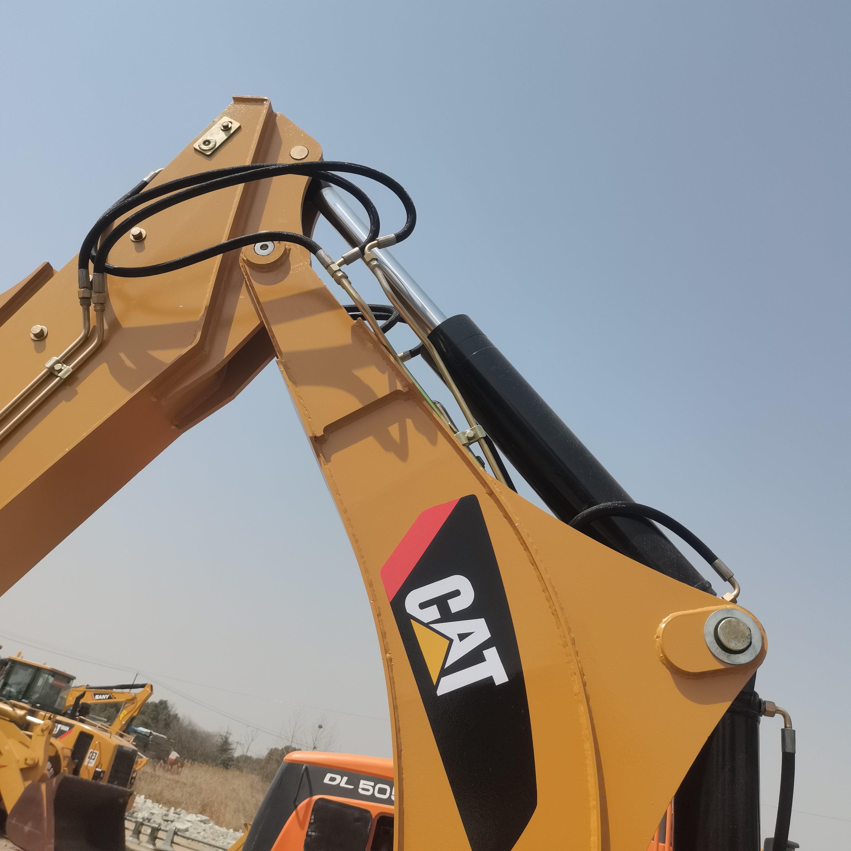 CATERPILLAR 420F - Ekskavatorius-krautuvas: foto 4 CATERPILLAR 420F - Ekskavatorius-krautuvas: foto 4