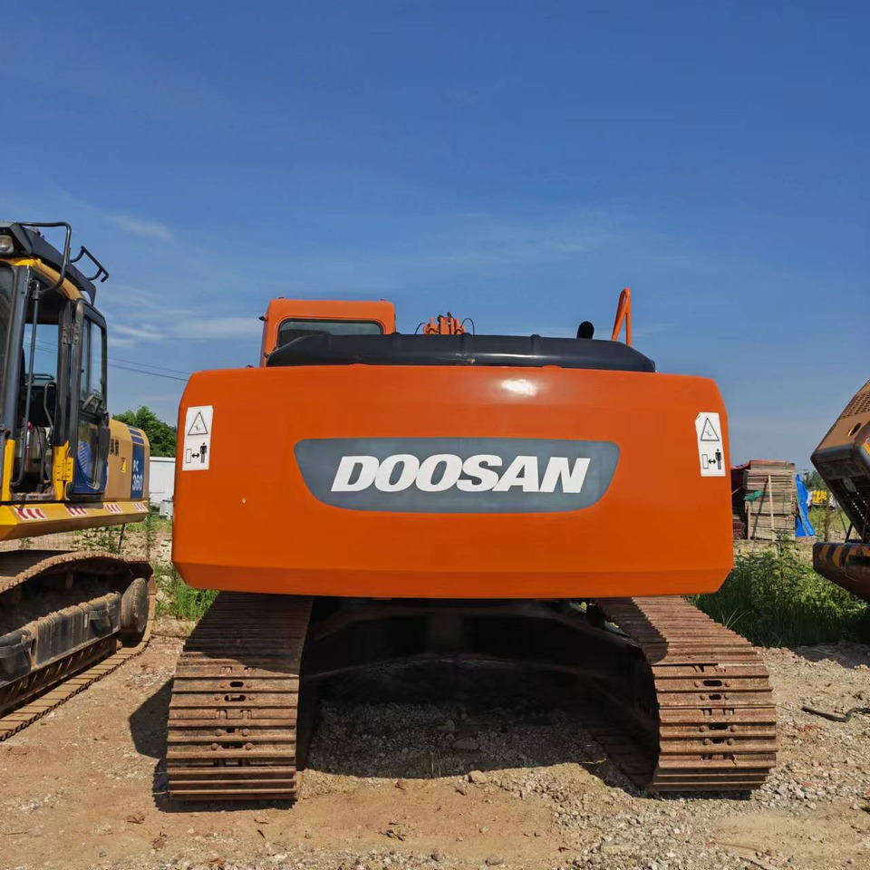 DOOSAN DH220 - Vikšrinis ekskavatorius: foto 3 DOOSAN DH220 - Vikšrinis ekskavatorius: foto 3