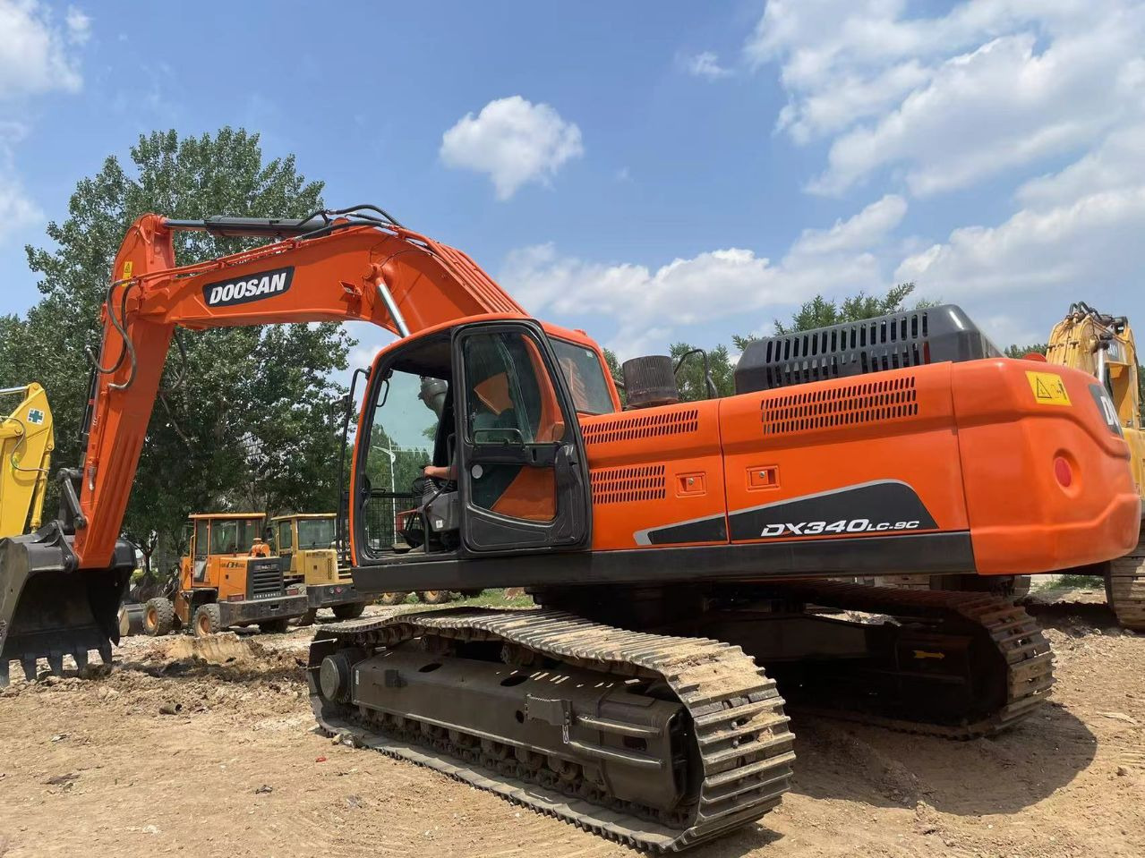 DOOSAN DX340 - Vikšrinis ekskavatorius: foto 4 DOOSAN DX340 - Vikšrinis ekskavatorius: foto 4