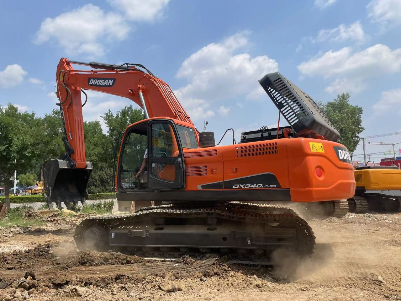DOOSAN DX340 - Vikšrinis ekskavatorius: foto 5 DOOSAN DX340 - Vikšrinis ekskavatorius: foto 5