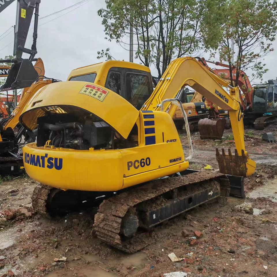 KOMATSU PC60-7 - Vikšrinis ekskavatorius: foto 4 KOMATSU PC60-7 - Vikšrinis ekskavatorius: foto 4