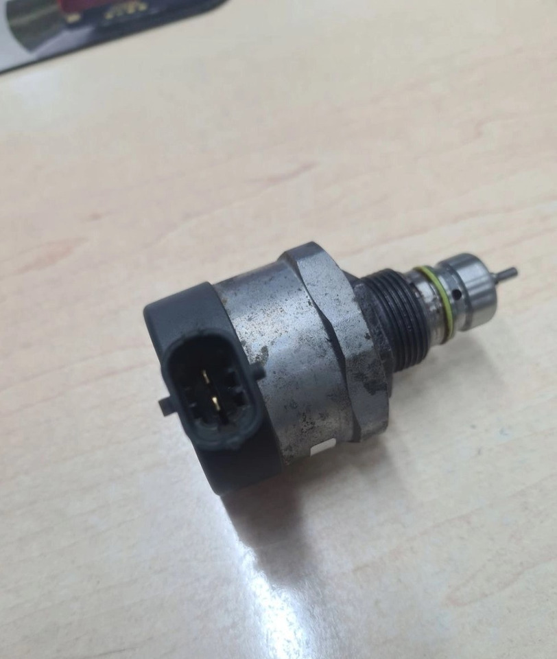 BOSCH- REGULATOR CIŚNIENIA LISTWY PALIWA FORD F-MAX 500 Gc46 9H321 BA 0281006475 - Vožtuvas: foto 5 BOSCH- REGULATOR CIŚNIENIA LISTWY PALIWA FORD F-MAX 500 Gc46 9H321 BA 0281006475 - Vožtuvas: foto 5